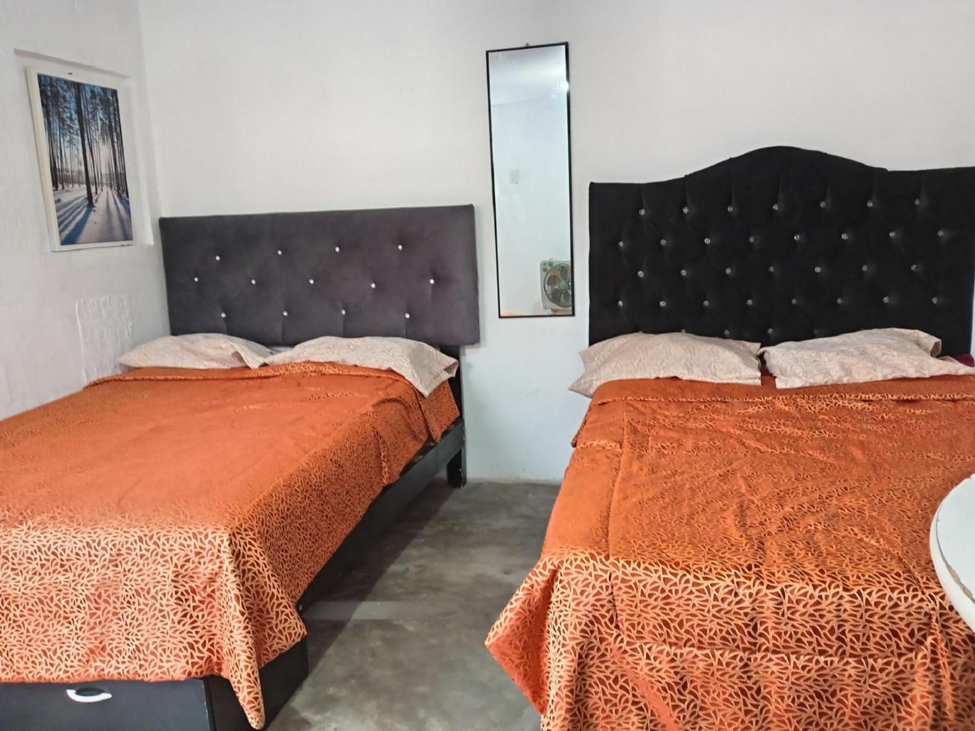 Quinoa Backpackers Hostel Лима Экстерьер фото